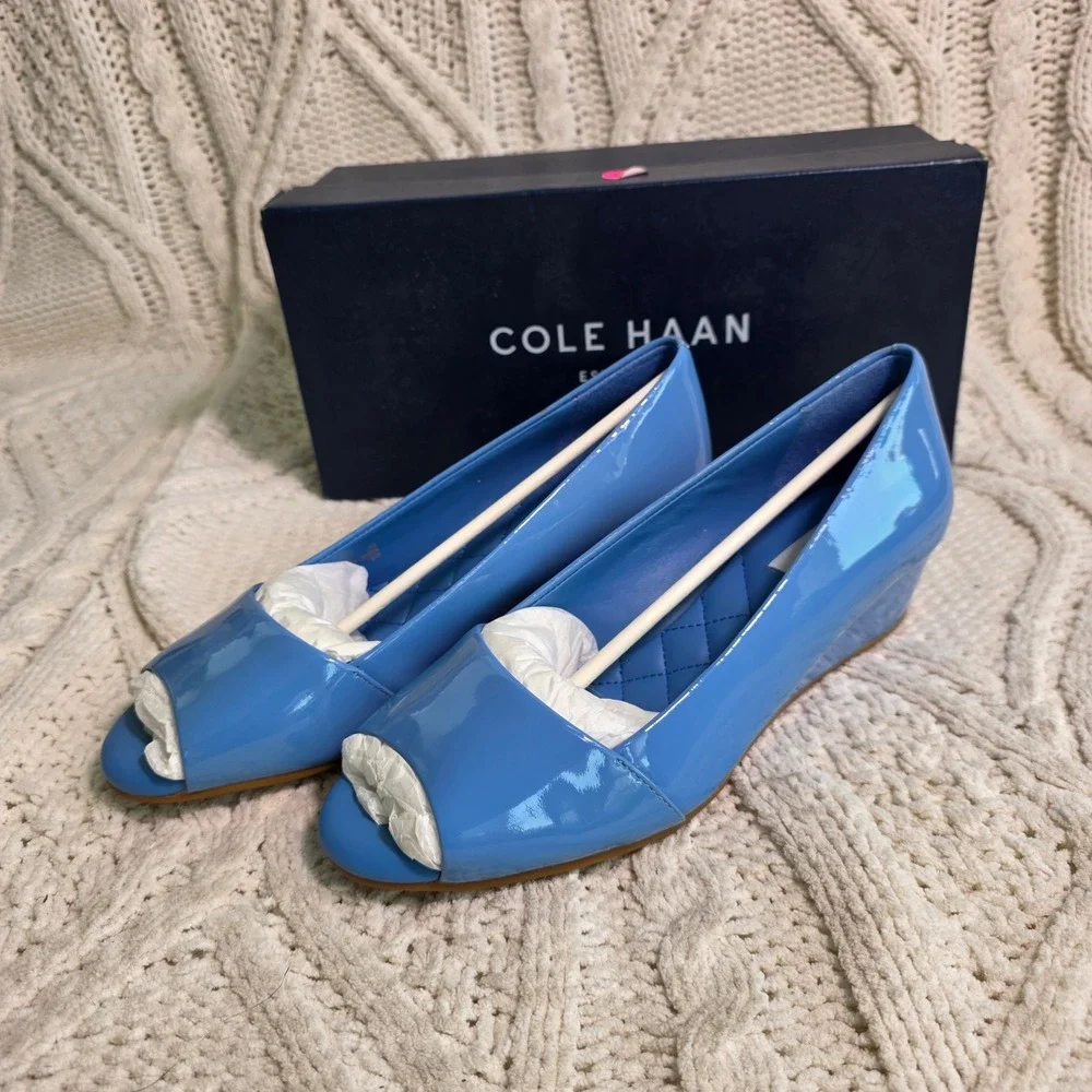 Cole Haan Kinslee Open Toe Wedge Blue Patent Leather Peep Toe Pumps Womens 5 New